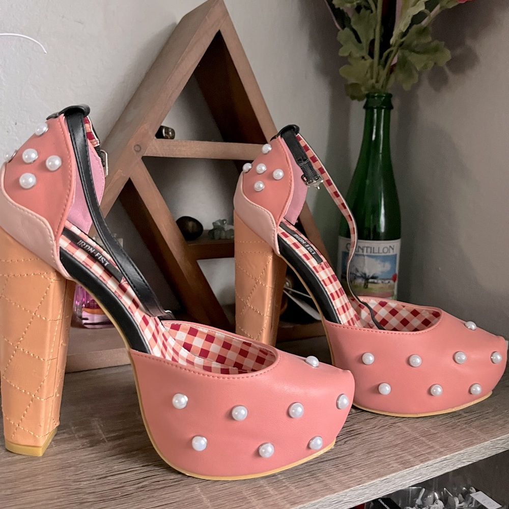 Iron fist Ice Cream cone platform heels 🍦 👠